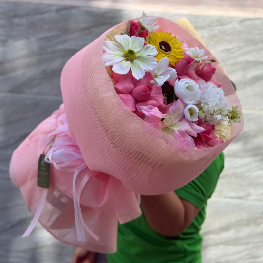 Bó Hoa Sáp Hoa Lụa Hồng Nhật Ánh Dương – Ngọt Ngào & Rạng Rỡ 