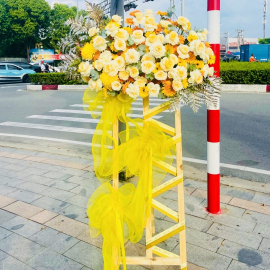 Kệ Hoa Khai Trương Kim Vận 