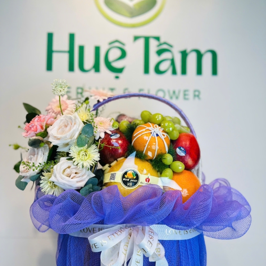 Giỏ Quà Sắc Tím Yêu Thương 
