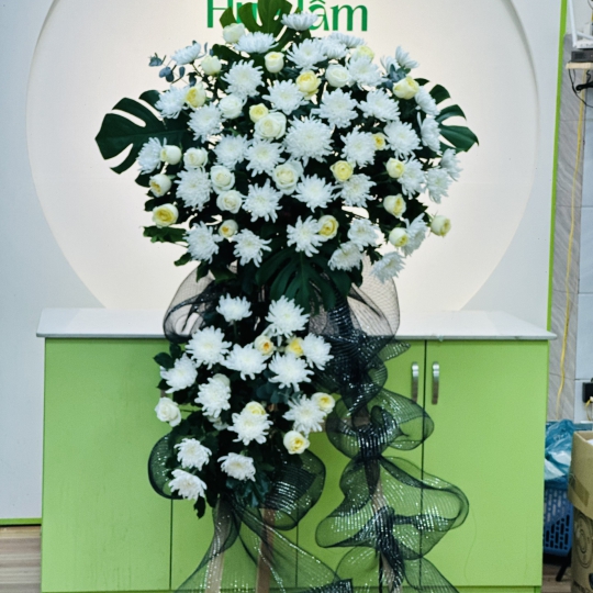 Kệ Hoa Chia Buồn Sâu Lắng 