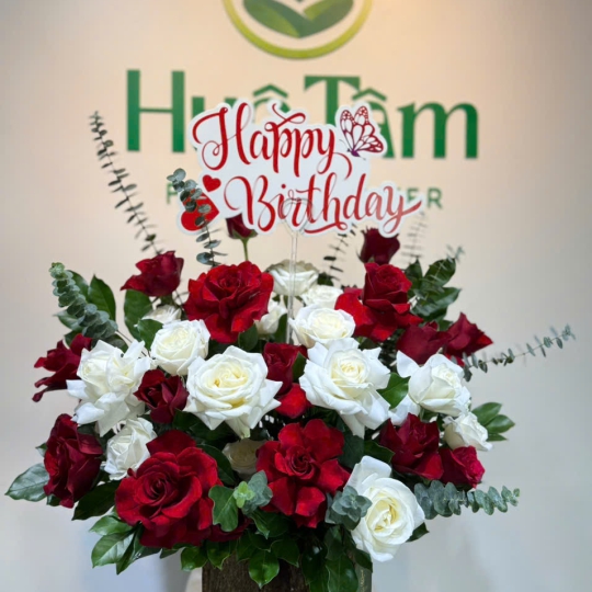 GIỎ Hoa Yêu Thương Nồng Ấm 
