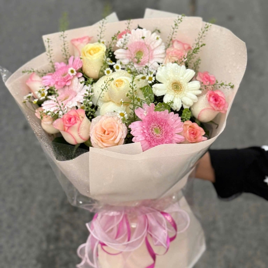 ✨ Bó Hoa Daisy Hồng – Ngọt Ngào Tinh Khôi 