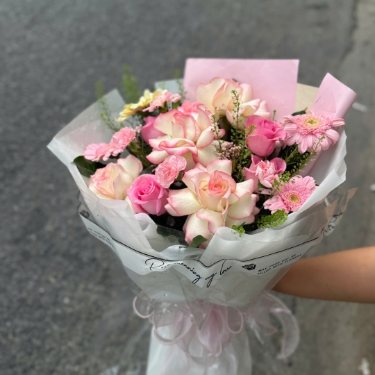 🌷 Sweet Blush Melody – Giai Điệu Hồng Ngọt Ngào 