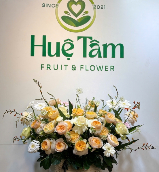 Giỏ Hoa Khai Trương Kem Trắng – Khởi Đầu Thịnh Vượng
