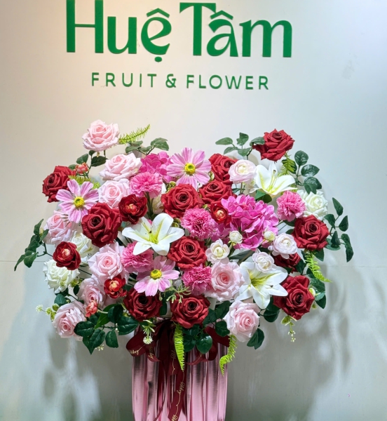 Giỏ Hoa Sáp Hồng Đỏ Sang Trọng – Gửi Trọn Yêu Thương