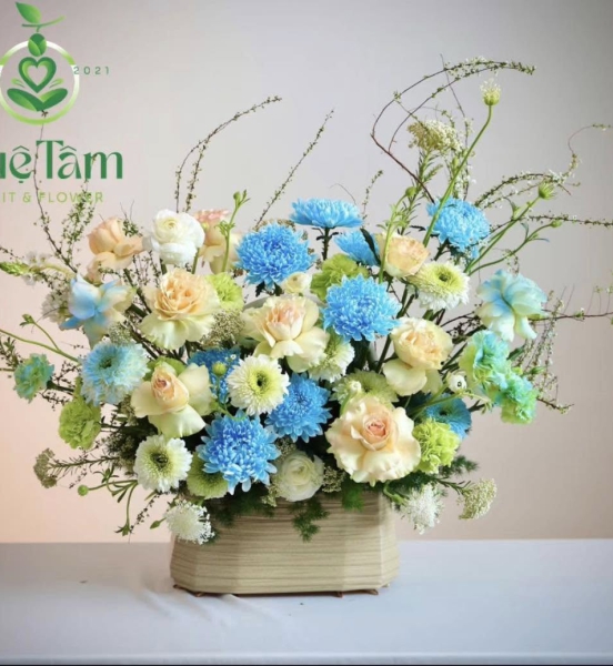 Giỏ hoa style hiện đại 1