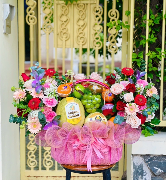 GIỎ HIỆN ĐẠI TRANG TRÍ HOA 2 BÊN SIÊU SANG