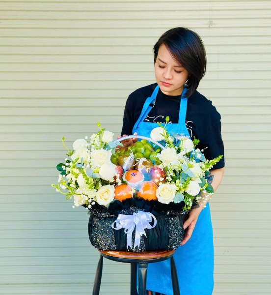 GIỎ TRÁI CÂY KÍNH VIẾNG