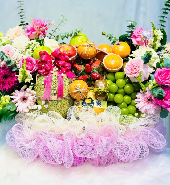 GIỎ TRÁI CÂY HIỆN ĐẠI TONE HỒNG XINH