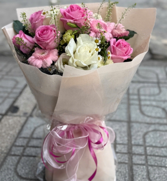 🌸 Bó Hoa Hồng Pastel – Sương Hồng Tinh Khôi 🌸