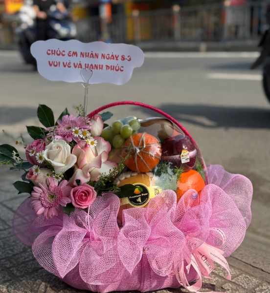 🌸 Giỏ Hoa Quả – Hồng Yêu Thương dịu dàng