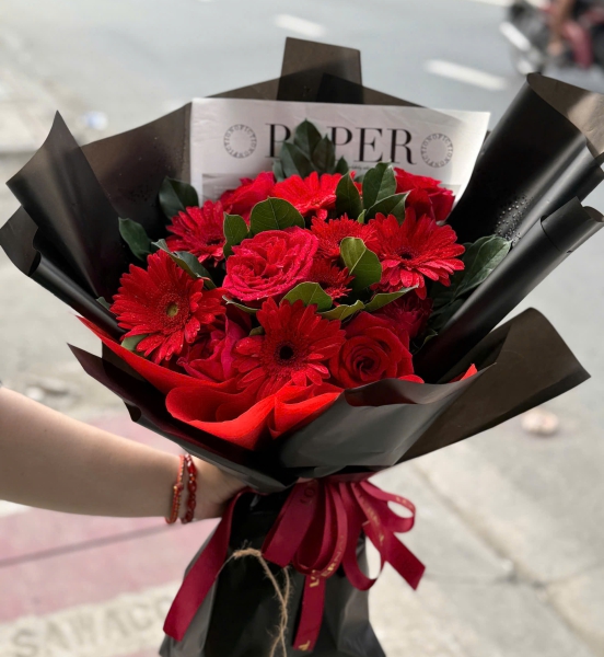🌹 Bó Hoa Đỏ – Nồng Nàn Say Đắm