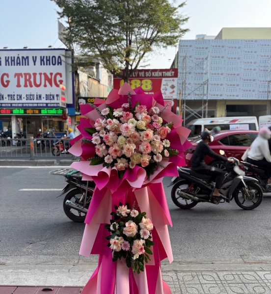 💖 Kệ Hoa Chúc Mừng – Pink Radiance