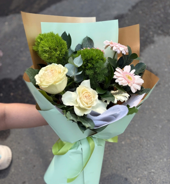💚 Minty Blossom – Sắc Hoa Dịu Mát