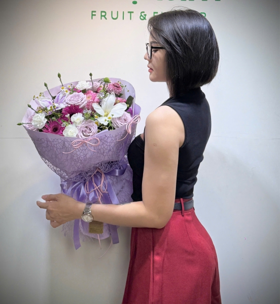 💐 Lilac Love – Yêu Thương Tím Nhẹ
