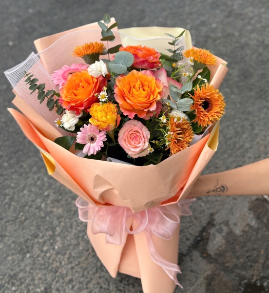 🌅 Sunset Blossom – Hoa Nở Rực Rỡ Hoàng Hôn