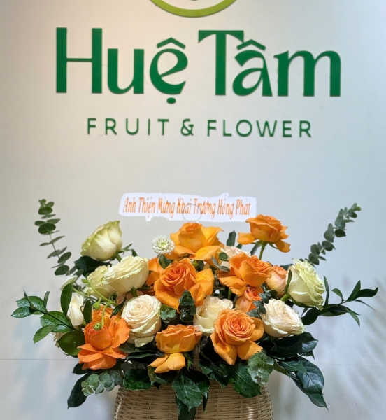 🧡 Golden Harmony Basket – Giỏ Hoa Hòa Ca Ánh Vàng ✨