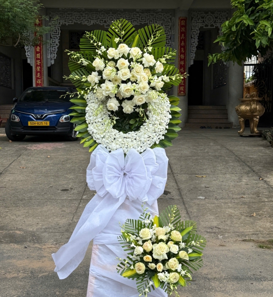 🕊️ Vòng Hoa Trắng Vĩnh Biệt – Thành Tâm Phân Ưu 🤍